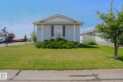 4000 Aspen Way, Leduc, AB - Outdoor