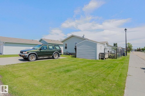 4000 Aspen Way, Leduc, AB - Outdoor