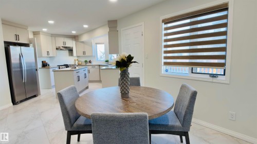 15508 69 Street, Edmonton, AB - Indoor Photo Showing Dining Room