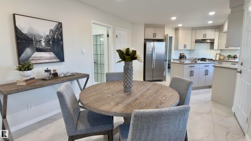 15508 69 Street, Edmonton, AB - Indoor