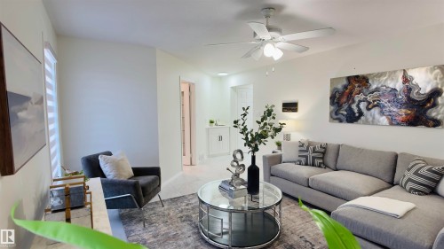 15508 69 Street, Edmonton, AB - Indoor Photo Showing Living Room