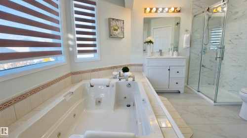 15508 69 Street, Edmonton, AB - Indoor Photo Showing Bathroom
