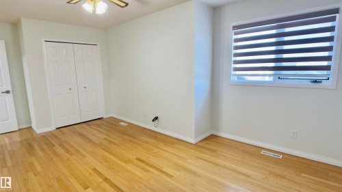 15508 69 Street, Edmonton, AB - Indoor Photo Showing Other Room