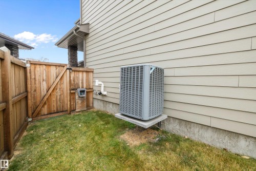 1445 Wates Link, Edmonton, AB - Outdoor With Exterior