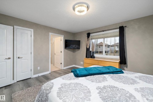 1445 Wates Link, Edmonton, AB - Indoor Photo Showing Bedroom