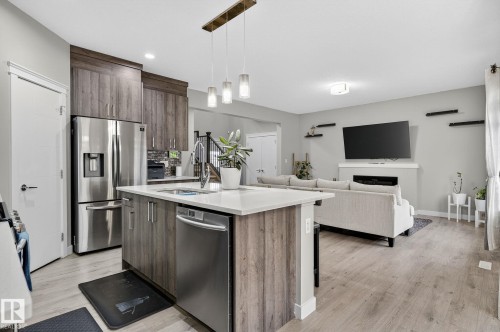 149 Awentia Street, Leduc, AB - Indoor Photo Showing Kitchen With Upgraded Kitchen