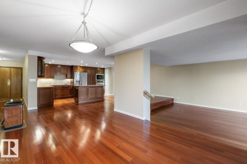 1503 11503 100 Avenue, Edmonton, AB - Indoor Photo Showing Kitchen