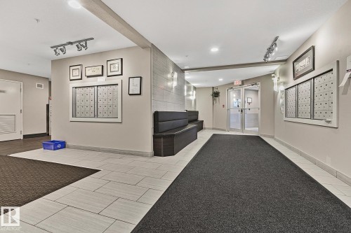 413 6084 Stanton Drive, Edmonton, AB - Indoor Photo Showing Other Room
