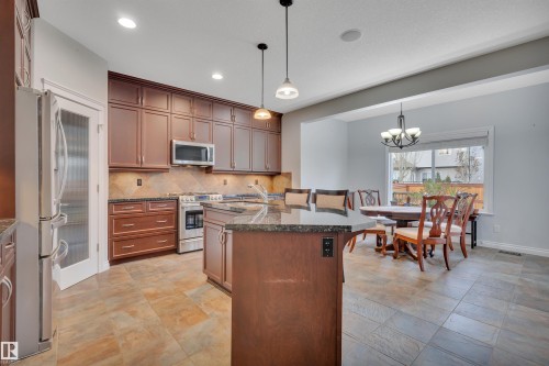 861 Southfork Green, Leduc, AB - Indoor Photo Showing Kitchen With Stainless Steel Kitchen With Upgraded Kitchen