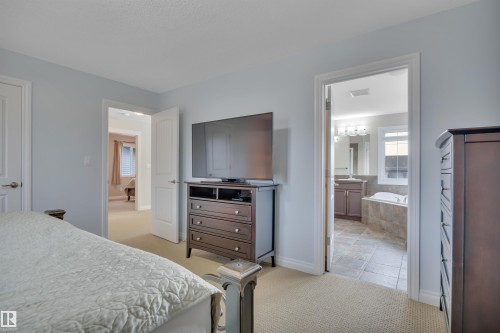861 Southfork Green, Leduc, AB - Indoor Photo Showing Bedroom