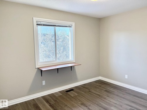 861 Southfork Green, Leduc, AB - Indoor Photo Showing Other Room