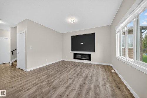 575 Reynalds Wynd S, Leduc, AB - Indoor