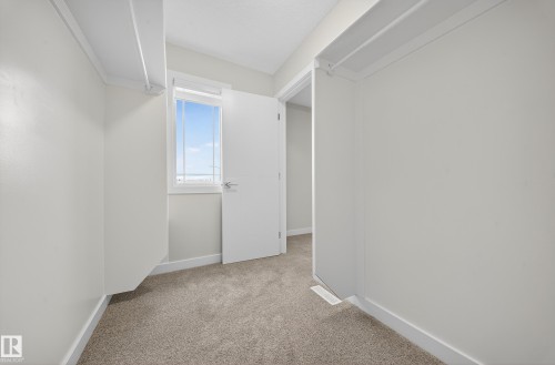 575 Reynalds Wynd S, Leduc, AB - Indoor Photo Showing Other Room