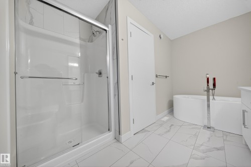 575 Reynalds Wynd S, Leduc, AB - Indoor Photo Showing Bathroom
