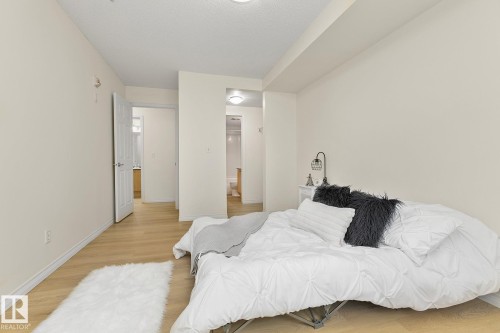 112 630 Mcallister Loop, Edmonton, AB - Indoor Photo Showing Bedroom
