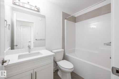 67 2710 66 Street, Edmonton, AB - Indoor Photo Showing Bathroom
