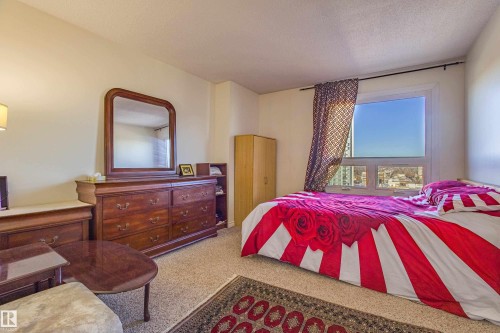 1703 12303 Jasper Avenue, Edmonton, AB - Indoor Photo Showing Bedroom