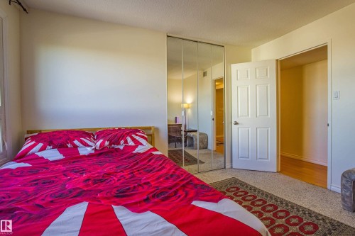 1703 12303 Jasper Avenue, Edmonton, AB - Indoor Photo Showing Bedroom