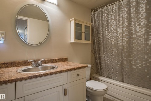 1703 12303 Jasper Avenue, Edmonton, AB - Indoor Photo Showing Bathroom