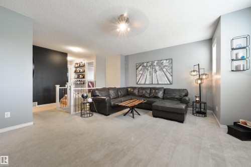 8504 16A Avenue, Edmonton, AB - Indoor Photo Showing Living Room