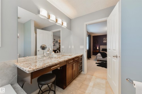 8504 16A Avenue, Edmonton, AB - Indoor Photo Showing Bathroom