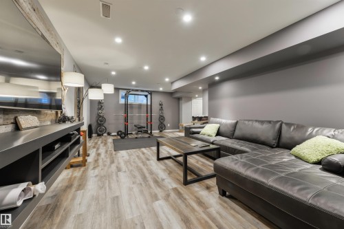 8504 16A Avenue, Edmonton, AB - Indoor