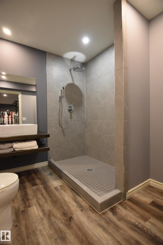 8504 16A Avenue, Edmonton, AB - Indoor