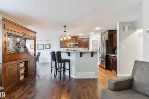 8504 16A Avenue, Edmonton, AB - Indoor Photo Showing Kitchen With Upgraded Kitchen