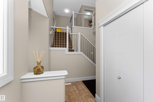 3856 Agar Green, Edmonton, AB - Indoor Photo Showing Other Room