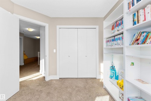 3856 Agar Green, Edmonton, AB - Indoor
