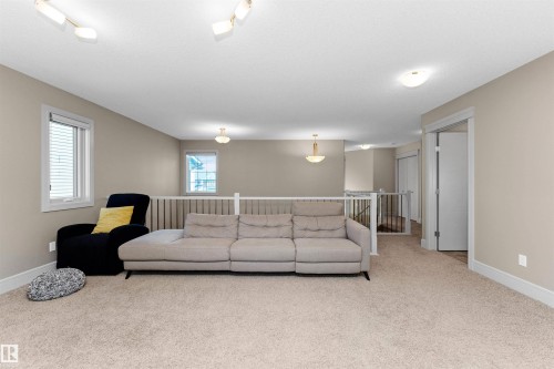 3856 Agar Green, Edmonton, AB - Indoor Photo Showing Other Room