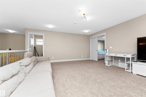 3856 Agar Green, Edmonton, AB - Indoor