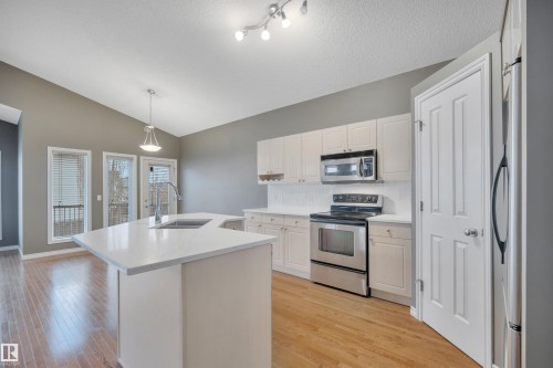 14047 136 Street, Edmonton, AB - Indoor Photo Showing Kitchen With Stainless Steel Kitchen