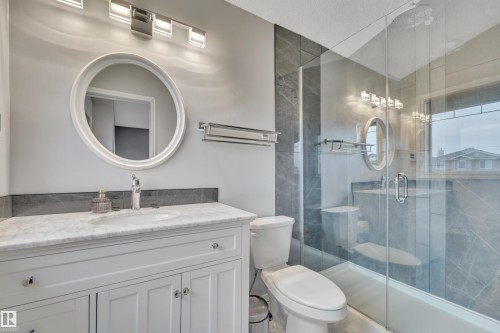 14047 136 Street, Edmonton, AB - Indoor Photo Showing Bathroom