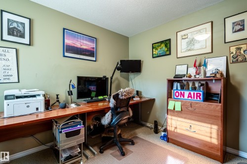 3 Elista Crest, St. Albert, AB - Indoor Photo Showing Office
