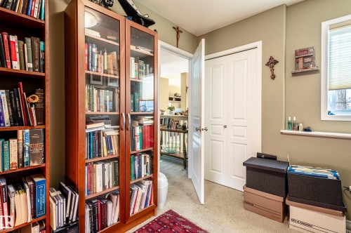 3 Elista Crest, St. Albert, AB - Indoor