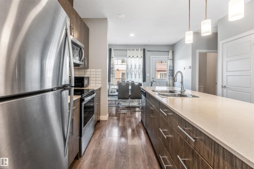 57 2215 24 Street, Edmonton, AB - Indoor Photo Showing Kitchen With Double Sink With Upgraded Kitchen