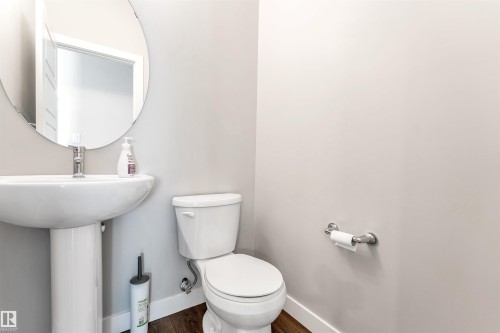 57 2215 24 Street, Edmonton, AB - Indoor Photo Showing Bathroom