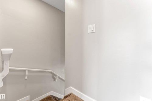 57 2215 24 Street, Edmonton, AB - Indoor