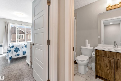 57 2215 24 Street, Edmonton, AB - Indoor Photo Showing Bathroom