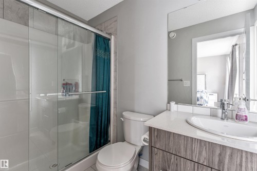 57 2215 24 Street, Edmonton, AB - Indoor Photo Showing Bathroom
