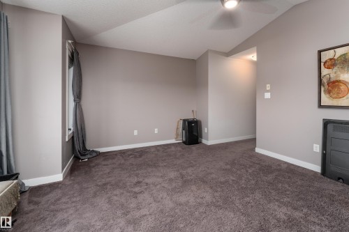 9715 205 Street, Edmonton, AB - Indoor