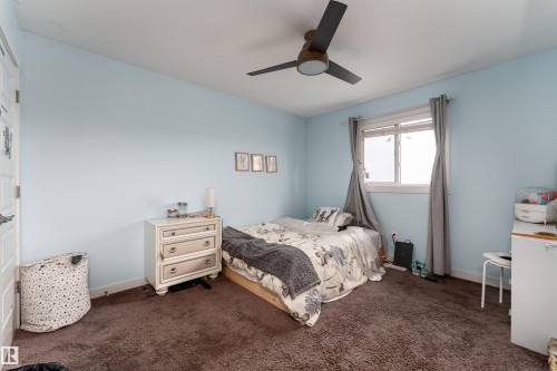 9715 205 Street, Edmonton, AB - Indoor Photo Showing Bedroom