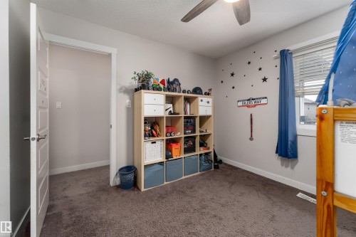 9715 205 Street, Edmonton, AB - Indoor