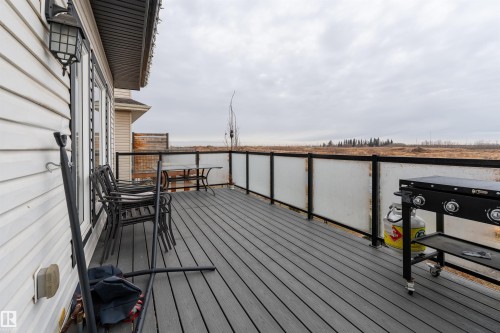 9715 205 Street, Edmonton, AB - Outdoor