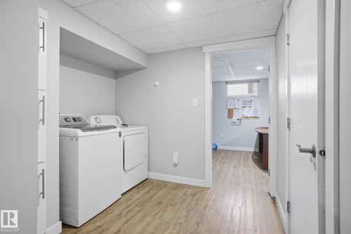 15331 104 Avenue, Edmonton, AB - Indoor Photo Showing Laundry Room