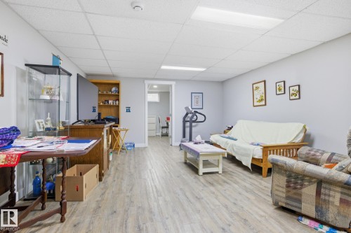 15331 104 Avenue, Edmonton, AB - Indoor