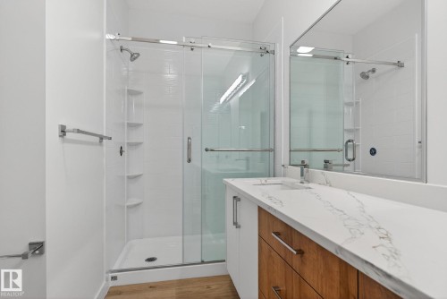 11927 90 Street, Edmonton, AB - Indoor Photo Showing Bathroom