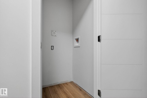 11927 90 Street, Edmonton, AB - Indoor Photo Showing Other Room