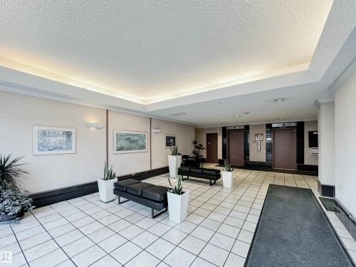 101 10140 120 Street, Edmonton, AB - Indoor Photo Showing Other Room